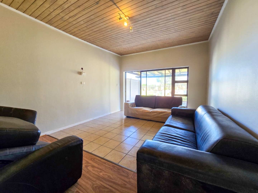2 Bedroom Property for Sale in Stilbaai Wes Western Cape